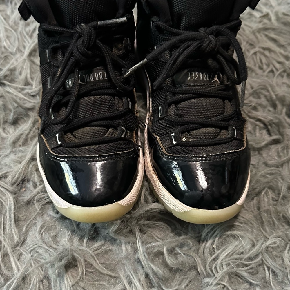 Jordan Kids Black and White Sneakers